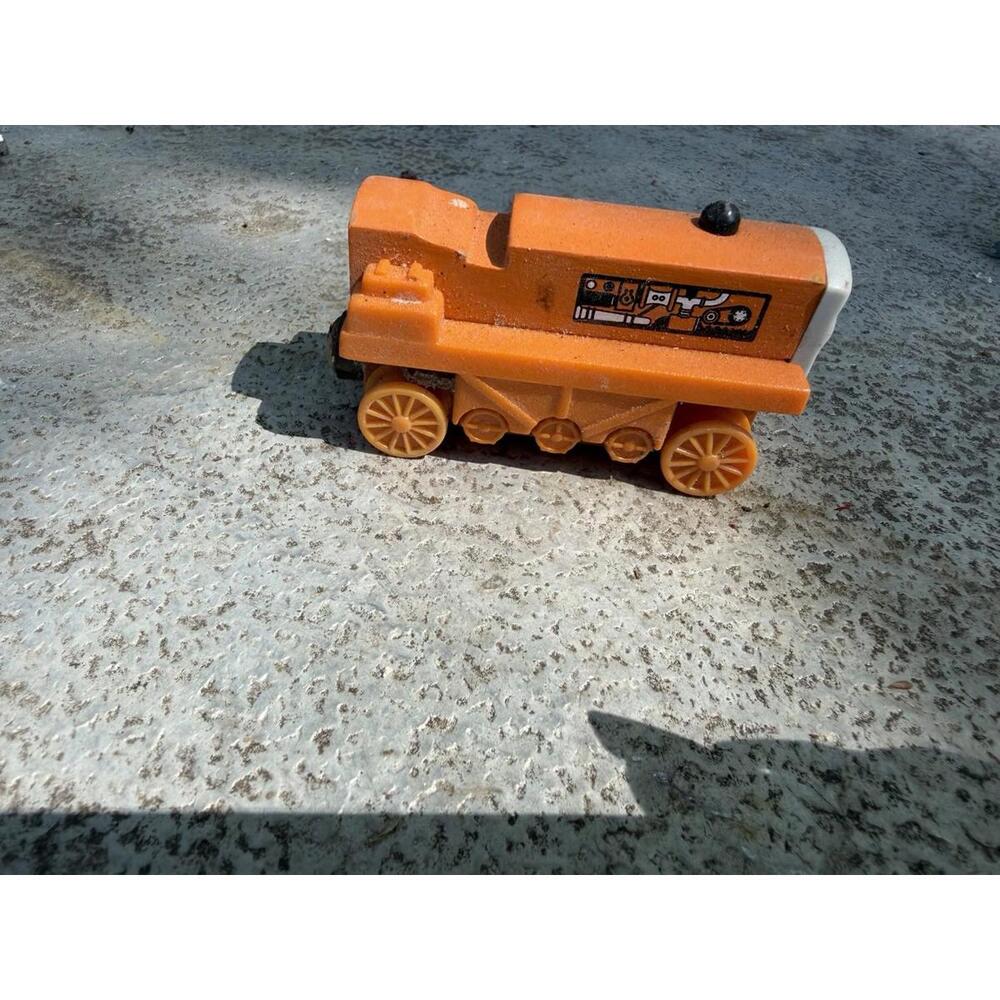 Terence - Thomas The Train Wooden Railway Tank Engine Friends - missing tread
